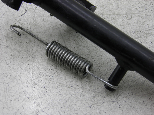 photo de BEQUILLE LATERALE YAMAHA X-MAX XMAX 125 (2010 - 2014)