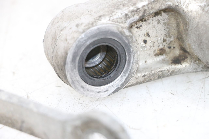 photo de BIELLETTE AMORTISSEUR YAMAHA FJR ABS 1300 (2006 - 2012) - État de surface