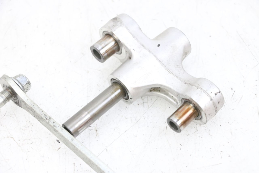 photo de BIELLETTE AMORTISSEUR SUZUKI GSF N BANDIT 600 (1996 - 1999) - Vue d’ensemble