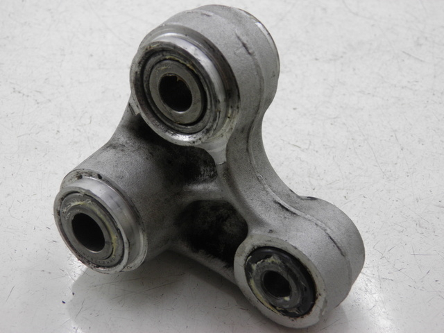 photo de BIELLETTE AMORTISSEUR HYOSUNG COMET GT 125 (2002 - 2007) - Détails caractéristiques