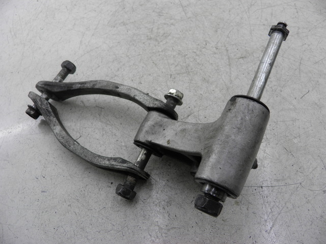 photo de BIELLETTE AMORTISSEUR KAWASAKI ZZR 600 (1995 - 2004)