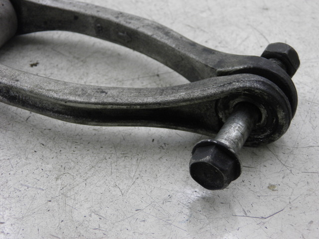 photo de BIELLETTE AMORTISSEUR KAWASAKI ZZR 600 (1995 - 2004)