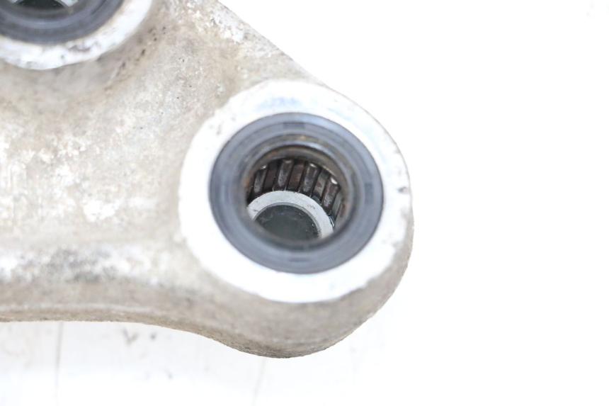 photo de BIELLETTE AMORTISSEUR HONDA NSR R 125 (1994 - 2003) - État de surface