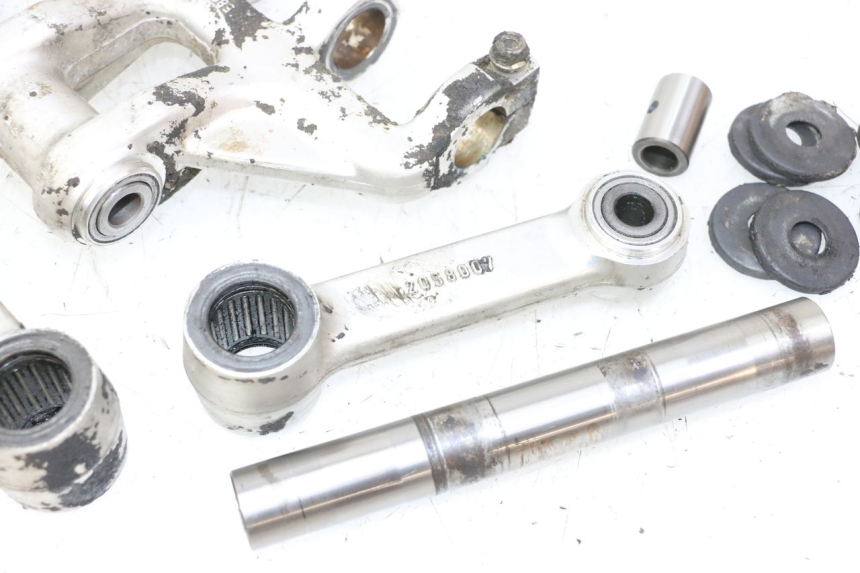 photo de BIELLETTE AMORTISSEUR TRIUMPH SPRINT 900 (1995 - 1998)