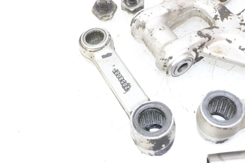 photo de BIELLETTE AMORTISSEUR TRIUMPH SPRINT 900 (1995 - 1998)