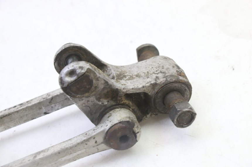 photo de BIELLETTE AMORTISSEUR YAMAHA YZ 125 (1998 - 2005)