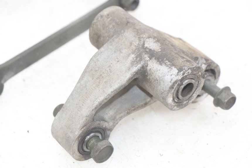 photo de BIELLETTE AMORTISSEUR YAMAHA YZF R THUNDERCAT 600 (1996 - 2003)