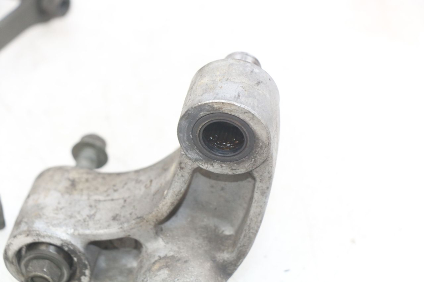 photo de BIELLETTE AMORTISSEUR YAMAHA YZF R THUNDERCAT 600 (1996 - 2003)