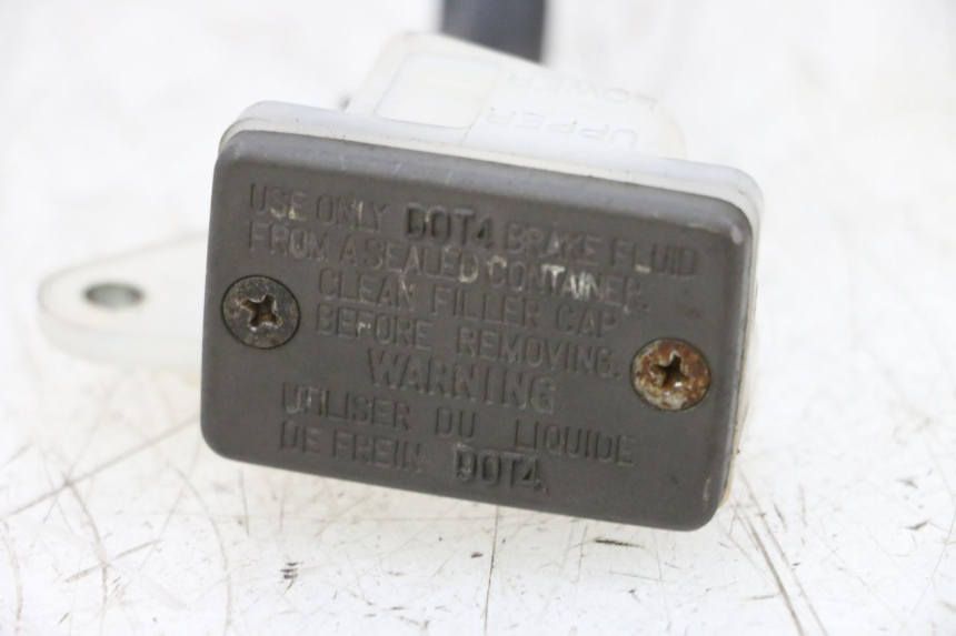 photo de BOCAL LIQUIDE FREIN SUZUKI GSXR GSX-R 1000 (2003 - 2004) - Autre angle de vue