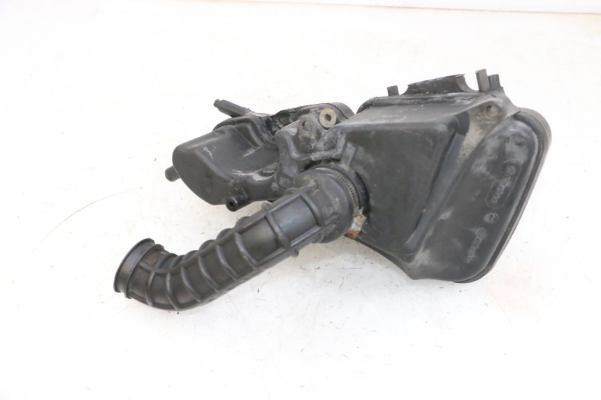 photo de BOITE A AIR PIAGGIO FLY 4T 50 (2013 - 2017) - Autre angle de vue