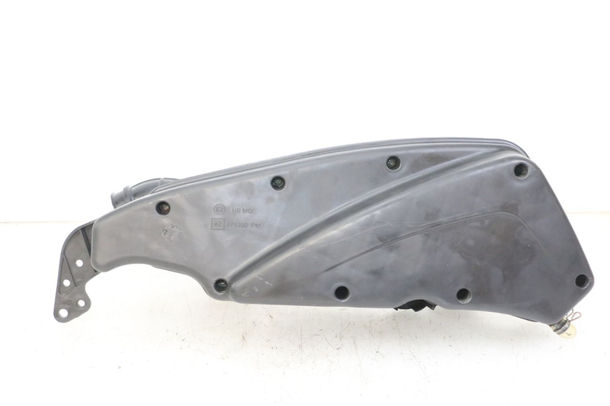 photo de BOITE A AIR PEUGEOT SATELIS 125 (2013 - 2018)