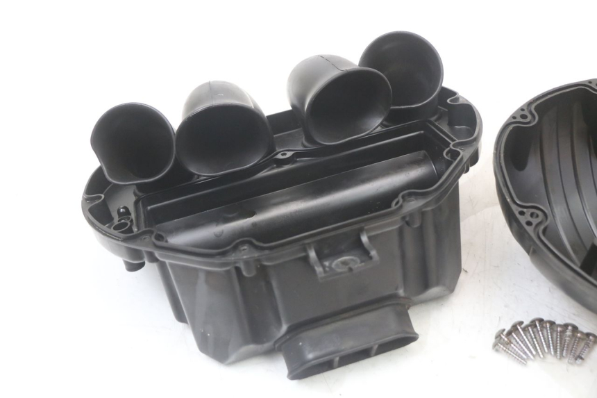 photo de BOITE A AIR SUZUKI GSR 750 (2011 - 2017)