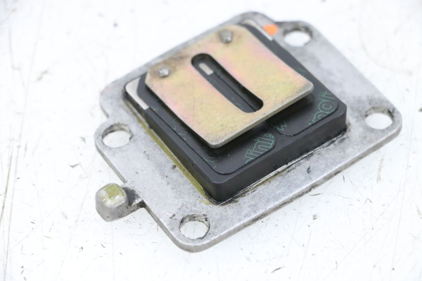 photo de BOITE A CLAPETS MBK BOOSTER SPIRIT NAKED 50 (2004 - 2017) - Vue principale