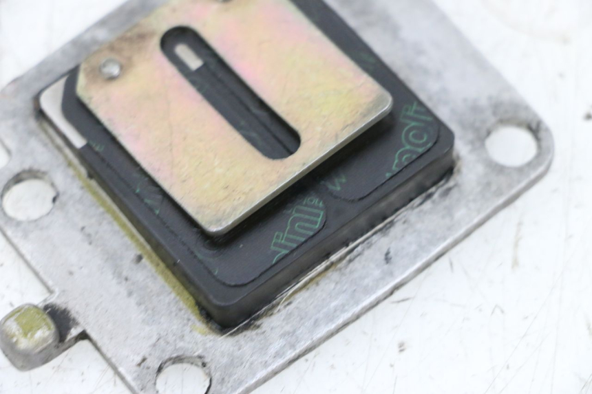 photo de BOITE A CLAPETS MBK BOOSTER SPIRIT NAKED 50 (2004 - 2017) - Zoom état d’usage