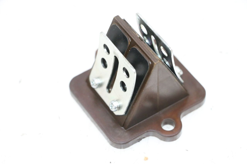 photo de BOITE A CLAPETS PEUGEOT KISBEE 2T 50 (2010 - 2017) - Autre angle de vue