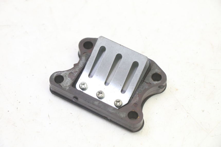 photo de BOITE A CLAPETS HONDA X8R 50 (1998 - 2003)