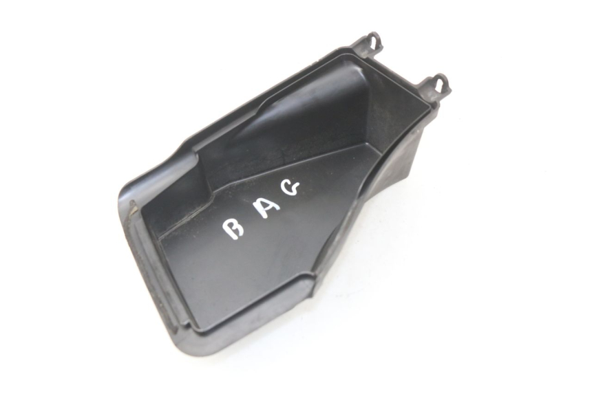 photo de BOITE A GANTS SUZUKI BURGMAN 650 (2002 - 2004)