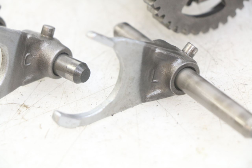 photo de BOITE DE VITESSE YAMAHA SR 125 (1982 - 2003)