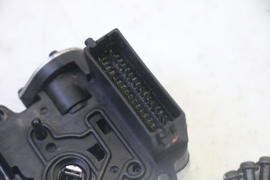 photo de BOITIER CDI HONDA FES S-WING SWING ABS 125 (2007 - 2015)