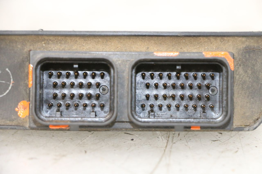 photo de BOITIER CDI SUZUKI GSXR GSX-R 1000 (2003 - 2004) - Points de fixation