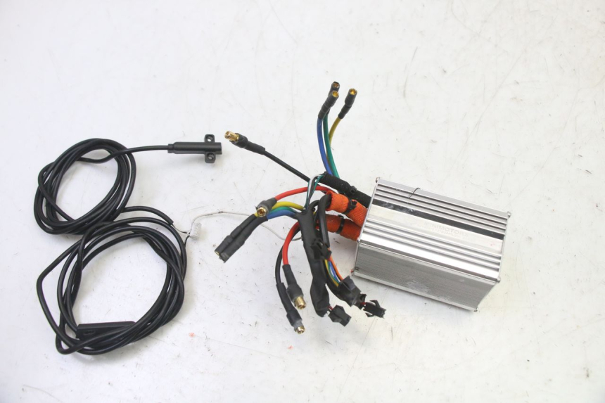 photo de BOITIER CDI DUALTRON VICTOR LIMITED 1