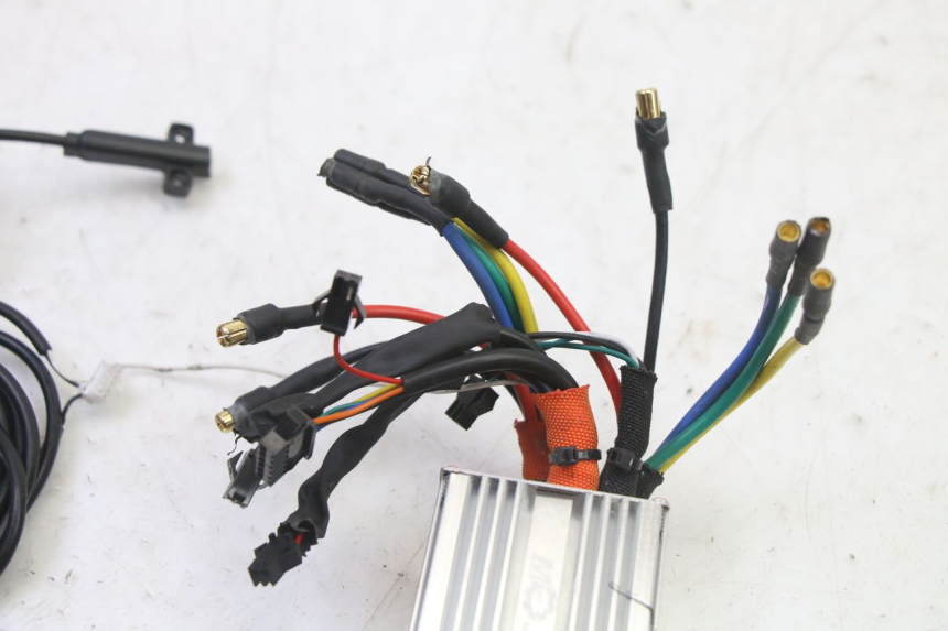 photo de BOITIER CDI DUALTRON VICTOR LIMITED 1