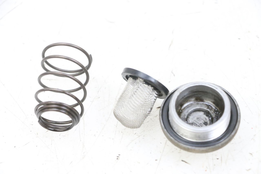 photo de BOUCHON CARTER HUILE KYMCO AGILITY 16+ 4T 50 (2018 - 2023) - Zoom état d’usage