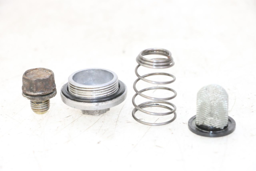 photo de BOUCHON CARTER HUILE KYMCO AGILITY 4T 50 (2005 - 2018)