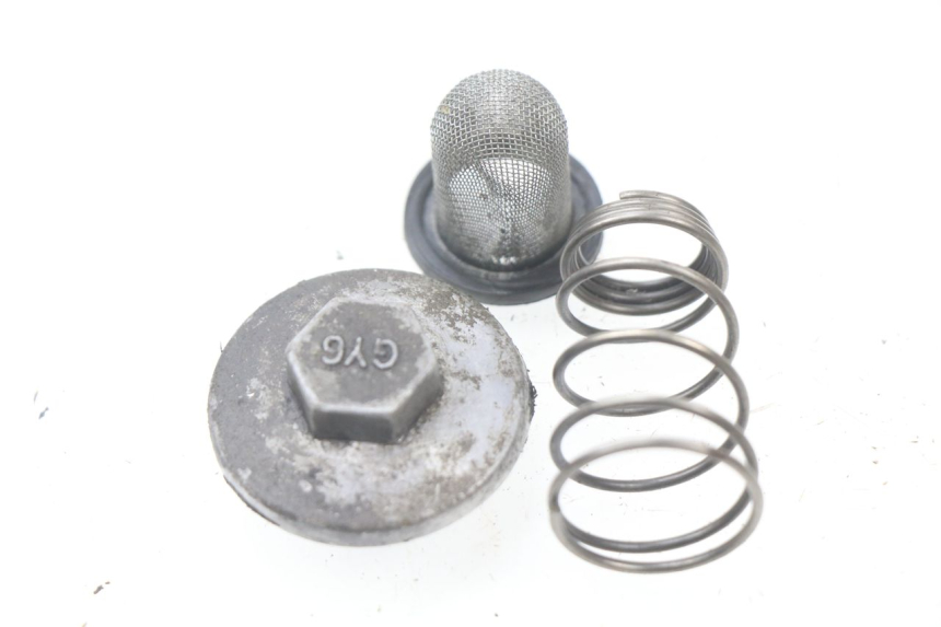 photo de BOUCHON CARTER HUILE BENZHOU YY50QT31 VINTAGE 50 (2009 - 2012) - Vue principale