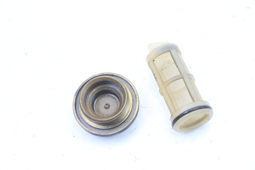 photo de BOUCHON CARTER HUILE PIAGGIO SUPER LX 125 (2000 - 2003)