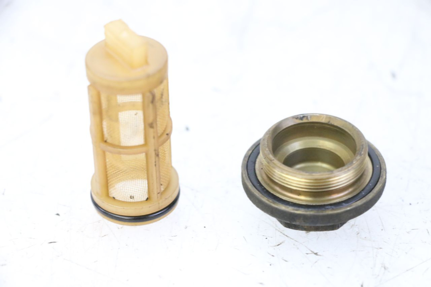 photo de BOUCHON CARTER HUILE PIAGGIO X9 EVOLUTION 125 (2003 - 2007)