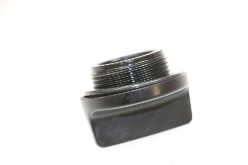 photo de BOUCHON CARTER HUILE KAWASAKI ZR 7 750 (1999 - 2001) - Zoom état d’usage