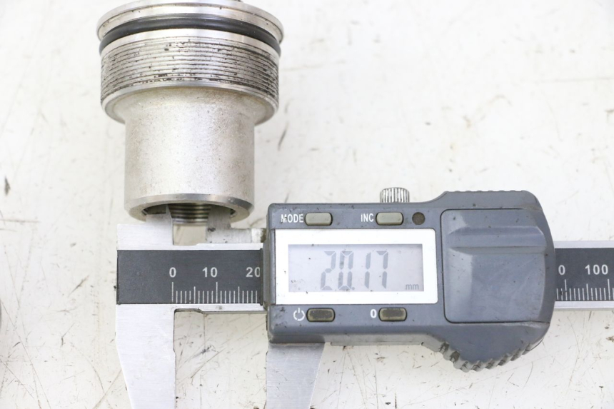 photo de BOUCHON FOURCHE HONDA CBR RR FIREBLADE 900 (1992 - 1994)