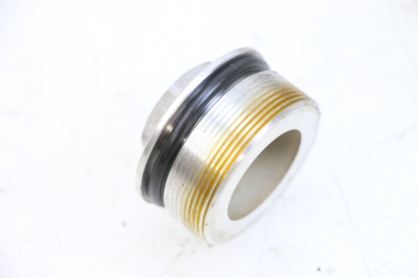 photo de BOUCHON FOURCHE YAMAHA FZ6 N FAZER 600 (2004 - 2006) - Zoom état d’usage