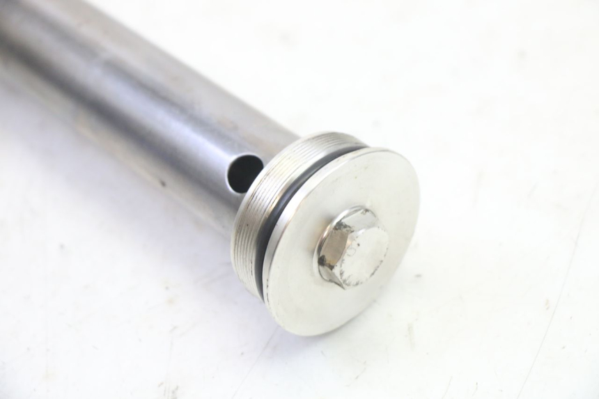 photo de BOUCHON FOURCHE BMW G310 R 310 (2016 - 2020)