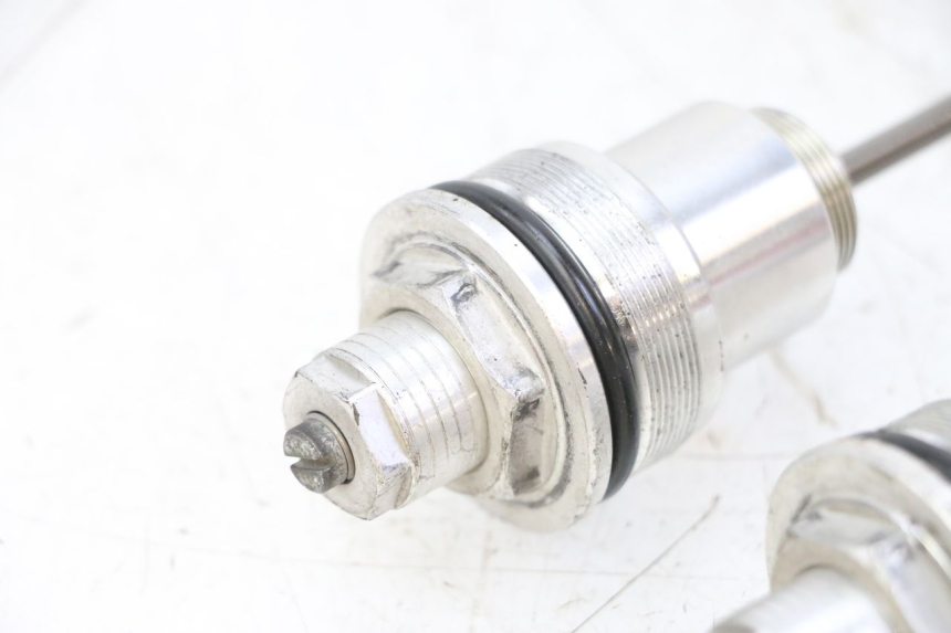 photo de BOUCHON FOURCHE YAMAHA TDM ABS 900 (2002 - 2014)