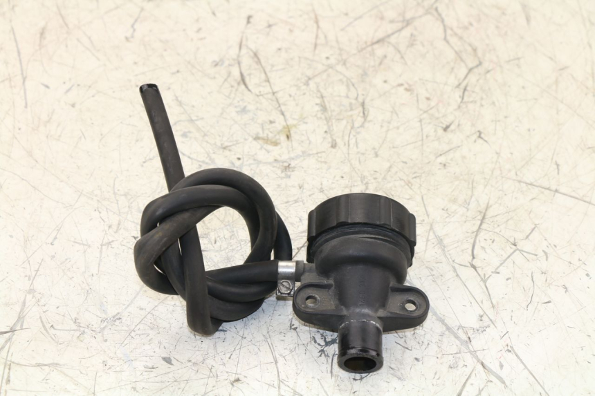 photo de BOUCHON RADIATEUR BMW K 75 RT 750 (1989 - 1997)