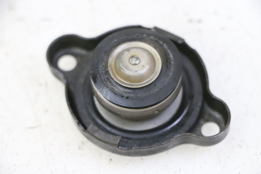 photo de BOUCHON RADIATEUR YAMAHA FZ6 N FAZER 600 (2004 - 2006)