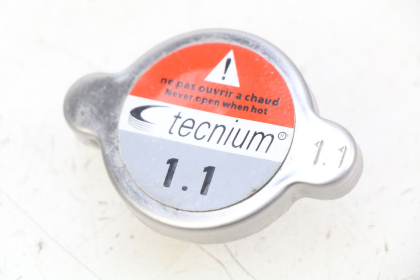 photo de BOUCHON RADIATEUR KAWASAKI KX 85 (2014 - 2021)