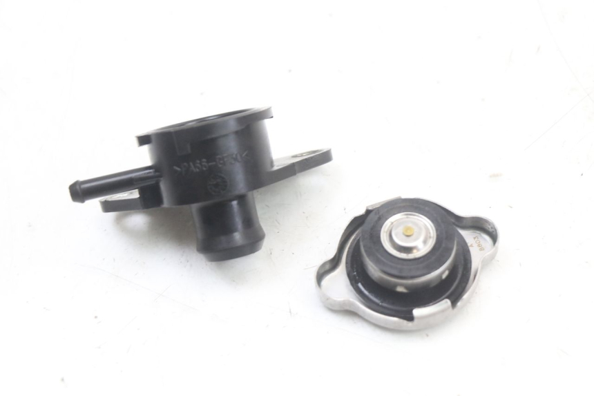 photo de BOUCHON RADIATEUR SUZUKI BURGMAN 125 (2018 - 2021)