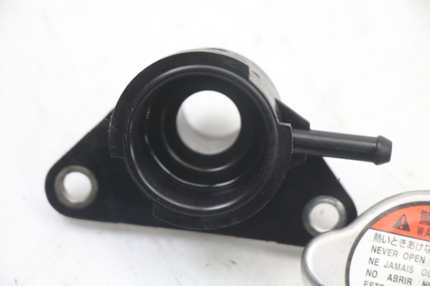 photo de BOUCHON RADIATEUR SUZUKI BURGMAN 125 (2018 - 2021)