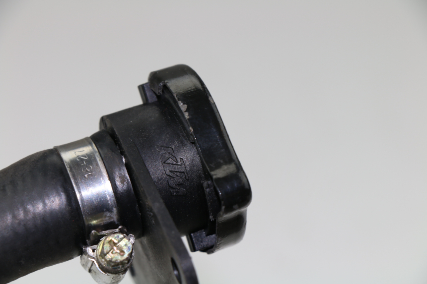 photo de BOUCHON RADIATEUR SUZUKI UH BURGMAN 125 (2002 - 2006)