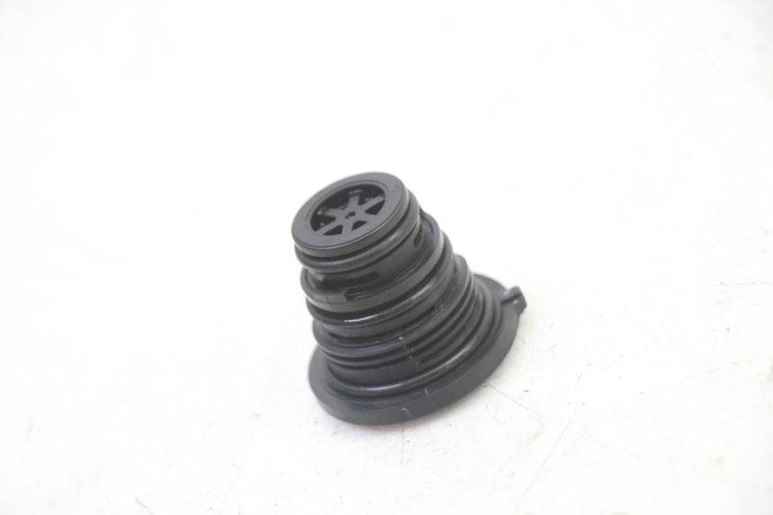 photo de BOUCHON RADIATEUR YAMAHA XMAX X-MAX 125 (2021 - 2025)