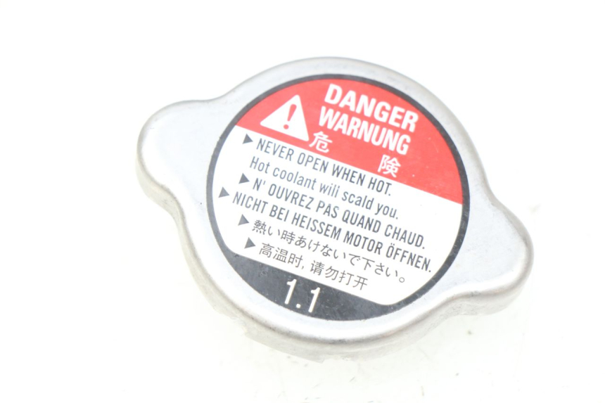 photo de BOUCHON RADIATEUR YAMAHA XP T-MAX TMAX ABS 530 (2012 - 2015)