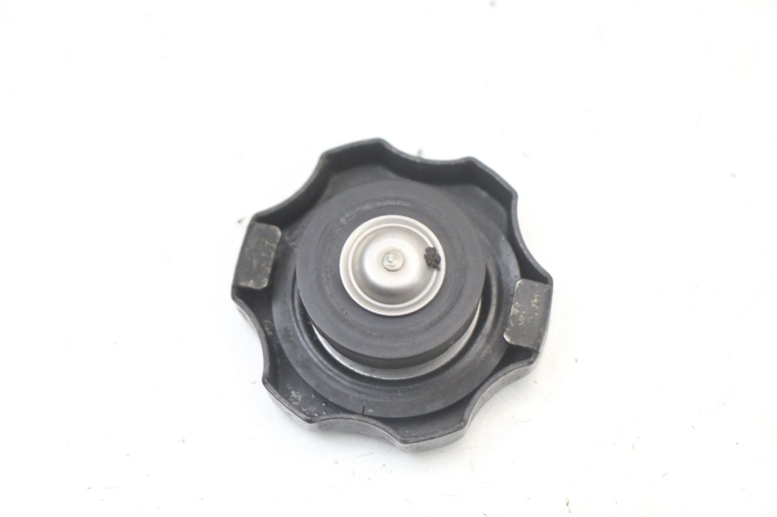 photo de BOUCHON RADIATEUR YAMAHA TDR DELTABOX 125 (1993 - 2003)