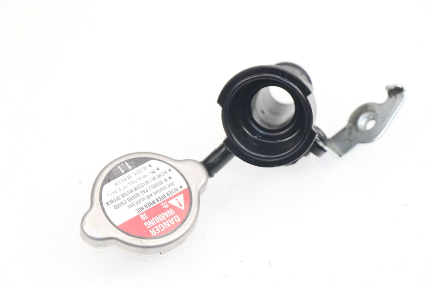 photo de BOUCHON RADIATEUR YAMAHA YP T-MAX TMAX 530 (2017 - 2020)