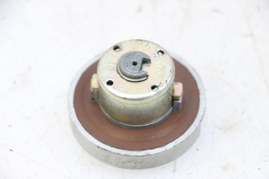 photo de BOUCHON RESERVOIR ESSENCE KYMCO AGILITY 4T 50 (2018 - 2022)