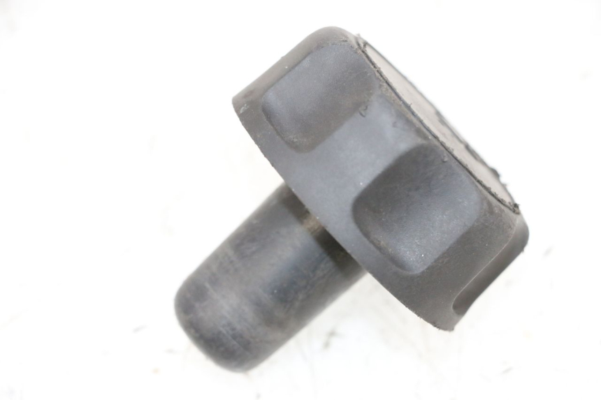 photo de BOUCHON RESERVOIR ESSENCE MBK BOOSTER SPIRIT NAKED 50 (2004 - 2017) - Vue principale