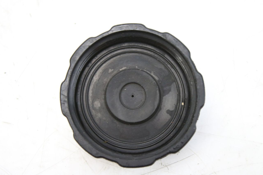 photo de BOUCHON RESERVOIR ESSENCE PEUGEOT CITYSTAR 125 (2011 - 2017)