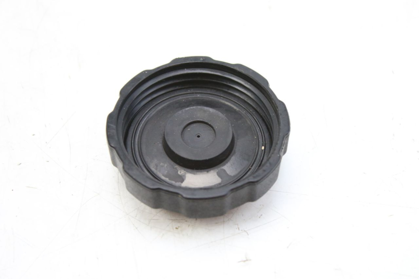 photo de BOUCHON RESERVOIR ESSENCE PEUGEOT CITYSTAR 125 (2011 - 2017)